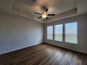 1647 Stone House in New Braunfels, TX - Foto de edificio - Building Photo