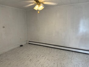 1308 17th Ave in Altoona, PA - Building Photo - Building Photo