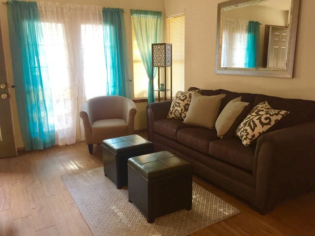 Forest Pointe photo'