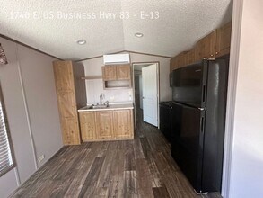 1740 W Business Hwy 83 in Mission, TX - Building Photo - Building Photo