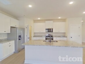 7114 Jerimoth Dr in Charlotte, NC - Foto de edificio - Building Photo