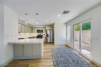 7609 Seda Ct in Las Vegas, NV - Building Photo - Building Photo
