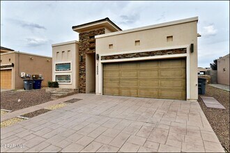 14505 Ginger Kerrick in El Paso, TX - Building Photo - Building Photo