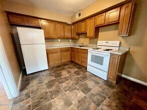 2731 Preston Hwy in Louisville, KY - Building Photo - Building Photo