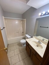 1225 Woodside Dr in Conway, AR - Building Photo - Building Photo