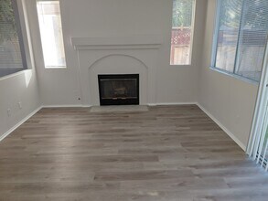 2289 Willow Creek Cir in Chula Vista, CA - Building Photo - Building Photo