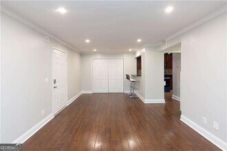 2657 Lenox Rd NE, Unit 216 in Atlanta, GA - Building Photo - Building Photo