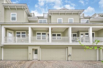 194 W Breezy Way in The Woodlands, TX - Building Photo - Building Photo