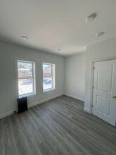 559 Broadway in Newark, NJ - Foto de edificio - Building Photo