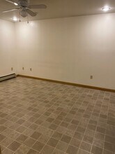 1078 Laconia Rd, Unit #3 in Belmont, NH - Foto de edificio - Building Photo