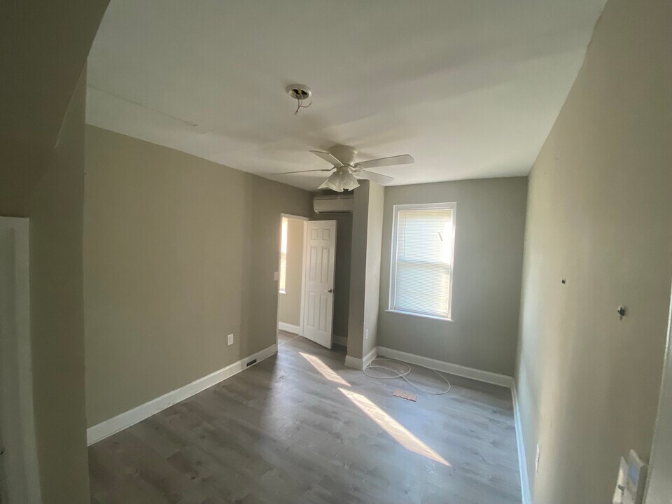 6518 Ridge Ave, Unit 1 Photo