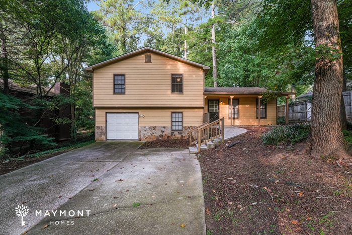 2439 Hewatt Rd in Snellville, GA - Building Photo