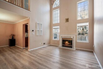 11 Windsong Cir in East Brunswick, NJ - Building Photo - Building Photo