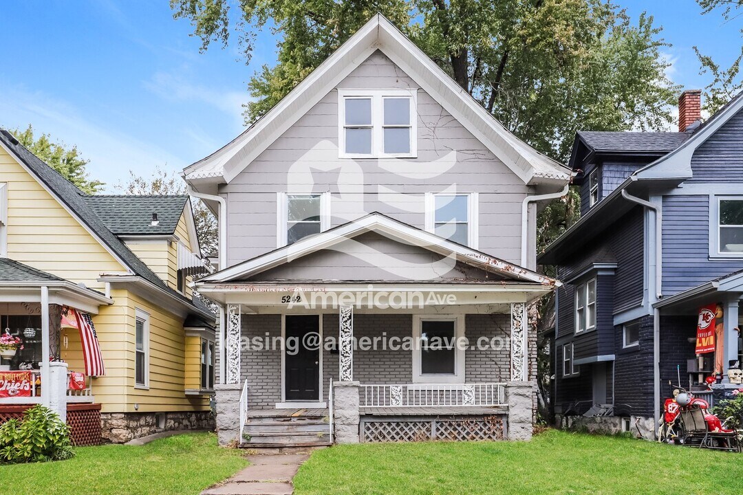 5242 Lyon Ave in Kansas City, MO - Building Photo