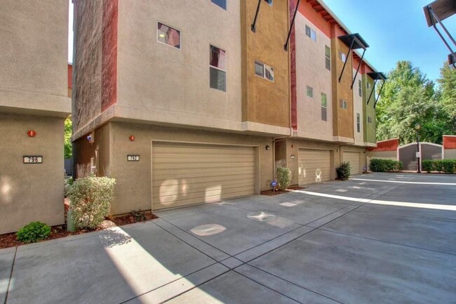 792 Krypton Ct in West Sacramento, CA - Building Photo - Building Photo