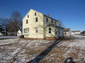 377 Morwood Rd in Telford, PA - Foto de edificio - Building Photo