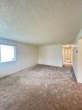 324 NE Conifer Blvd in Corvallis, OR - Building Photo - Building Photo