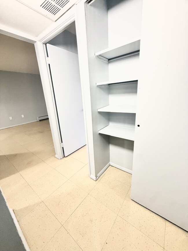 2971 Four Towers Dr in Cincinnati, OH - Building Photo - Building Photo