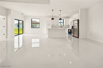 4521 NW 34th St in Cape Coral, FL - Building Photo - Building Photo