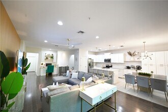 2343 Sheen Ln in Naples, FL - Building Photo - Building Photo