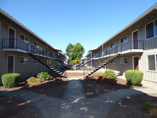 The Court at Hawthorne