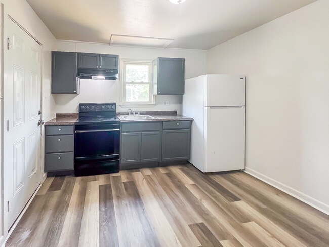 property at 508 N 7th Ave