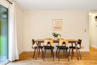 11641 204th Ave NE in Redmond, WA - Building Photo - Building Photo