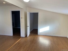 8068 Albany Post Rd in Red Hook, NY - Building Photo - Building Photo