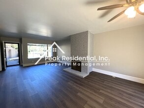 506 Hartnell Pl in Sacramento, CA - Building Photo - Building Photo