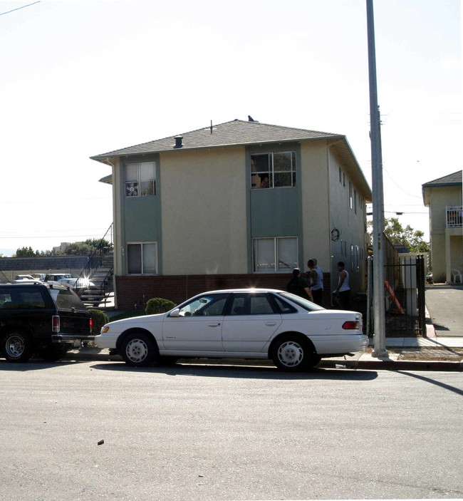 275 Pamela Ave in San Jose, CA - Foto de edificio - Building Photo