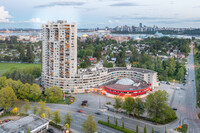 International Plaza Apartments in North Vancouver, BC - Building Photo - Building Photo