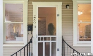 230 E Thompson Pl in San Antonio, TX - Building Photo - Building Photo