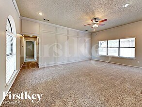 936 Bluffview Dr in Desoto, TX - Building Photo - Building Photo