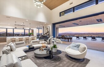15575 Las Planideras in Rancho Santa Fe, CA - Building Photo - Building Photo