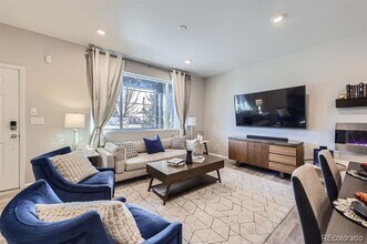 21613 E 59th Pl in Aurora, CO - Foto de edificio - Building Photo