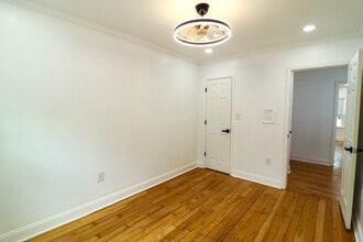 1205 E 53rd St in Savannah, GA - Foto de edificio - Building Photo