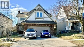 395 Burnett Ave in Cambridge, ON - Building Photo