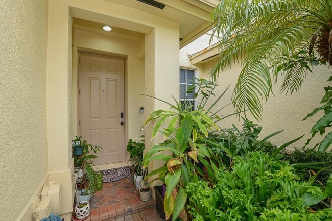 9949 E Villa Cir in Vero Beach, FL - Building Photo - Building Photo