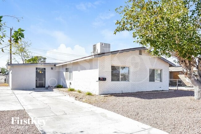 1217 Bluff Ave in North Las Vegas, NV - Building Photo - Building Photo