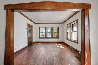 1089 23rd Ave SE in Minneapolis, MN - Building Photo - Building Photo