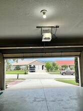824 Shore Breeze Way in Minneola, FL - Building Photo - Building Photo
