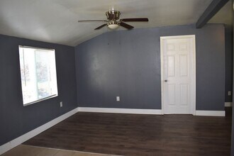 3996 Sierra Vista Ave in Sacramento, CA - Building Photo - Building Photo