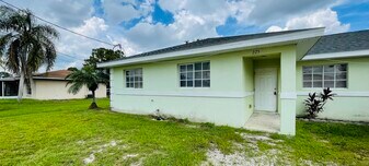 225 Ichabod Ave S, Unit 225