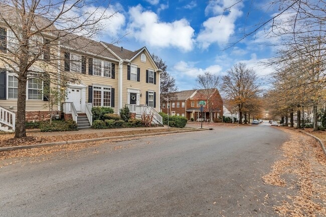 7717 Porter House Dr in Nashville, TN - Foto de edificio - Building Photo