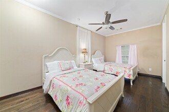 3004 Falls At Fairdale in Houston, TX - Building Photo - Building Photo
