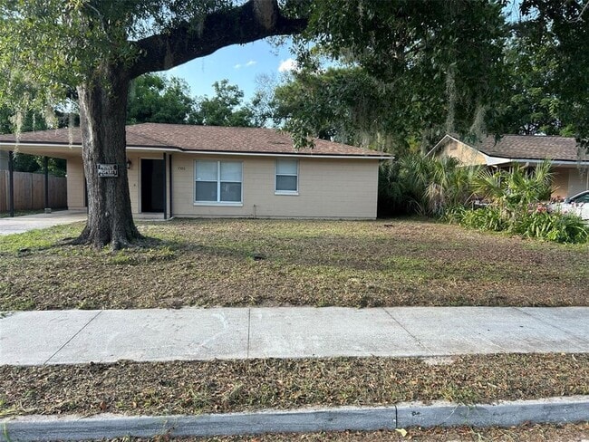 property at 1506 Crest Ave