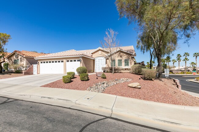 70 Tower Mustard Ct in Henderson, NV - Building Photo - Building Photo