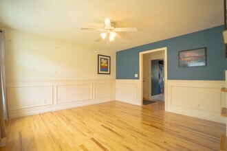 17 Parker Ridge Rd in Biddeford, ME - Building Photo - Building Photo