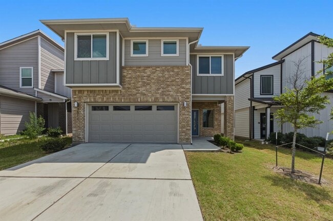property at 7511 Traylor Cv