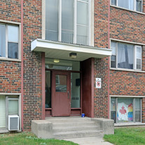 Claremount Court in Hamilton, ON - Building Photo - Building Photo